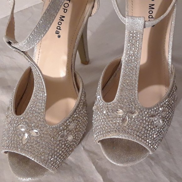 High Heel Rhinestone Shoes - Picture 3 of 8